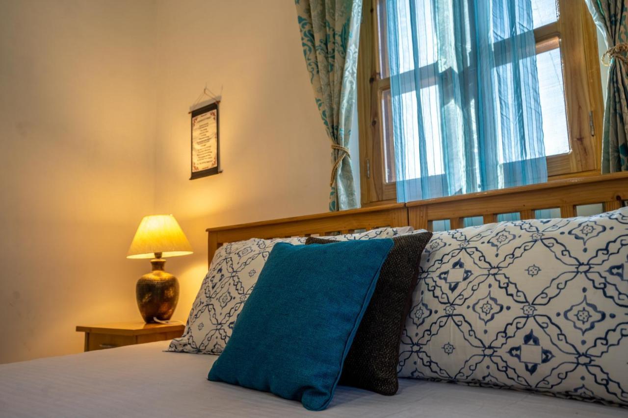 La Maison - A Boutique Bed And Breakfast Bīr Exteriör bild