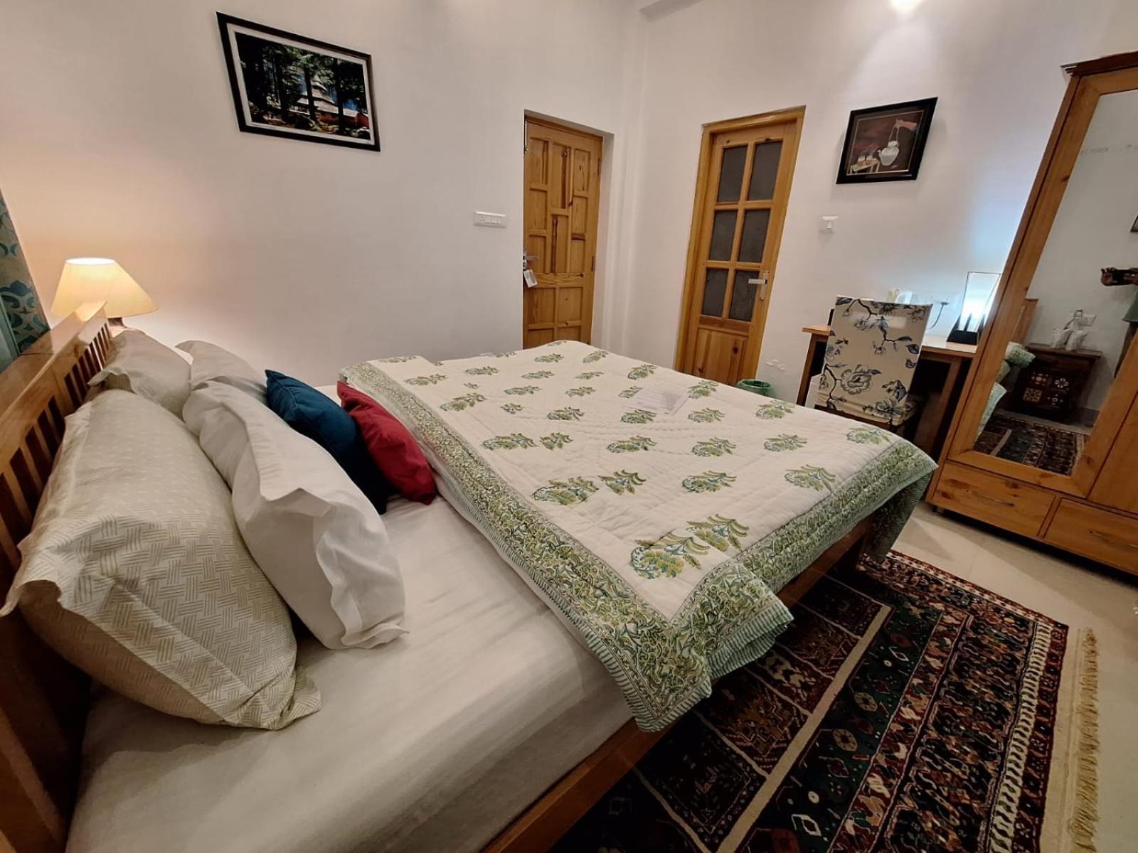 La Maison - A Boutique Bed And Breakfast Bīr Exteriör bild